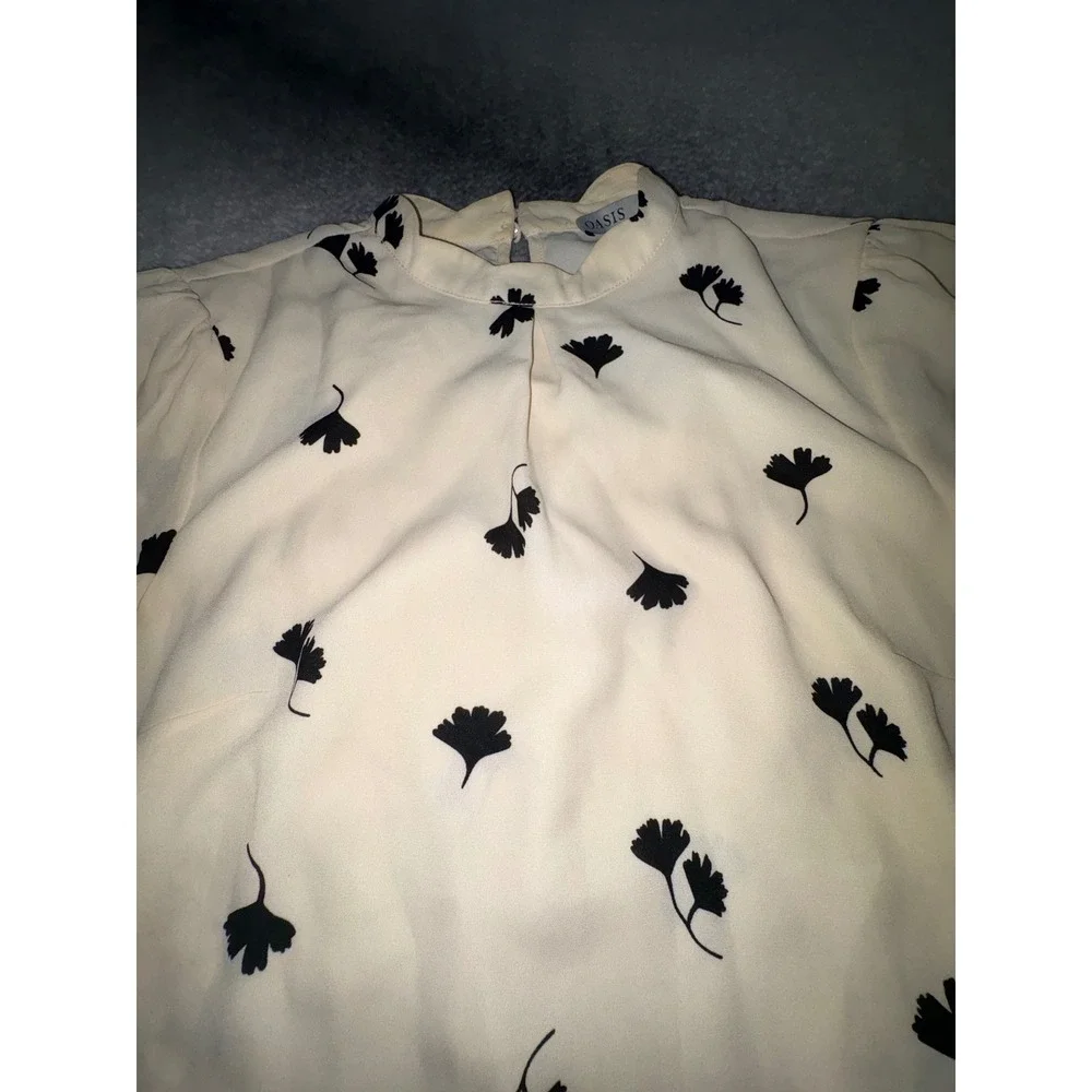 (A8) Oasis Womens Cream Black Ginkgo Leaf Print Bell Sleeve Mock Neck Blouse 8